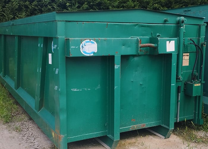 utilizzo-temporaneo-di-contenitori-per-scarti-industriali